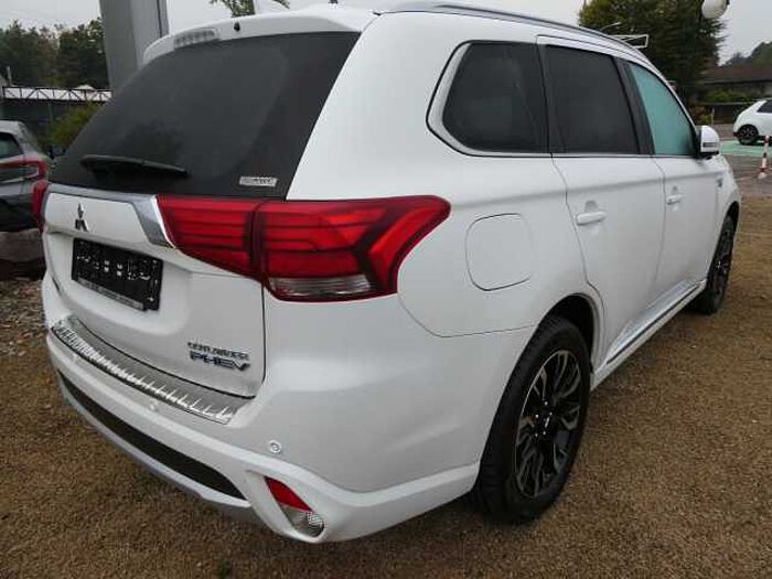 Mitsubishi Plug-in Hybrid Outlander Plug-in 4WD Top FA Paket