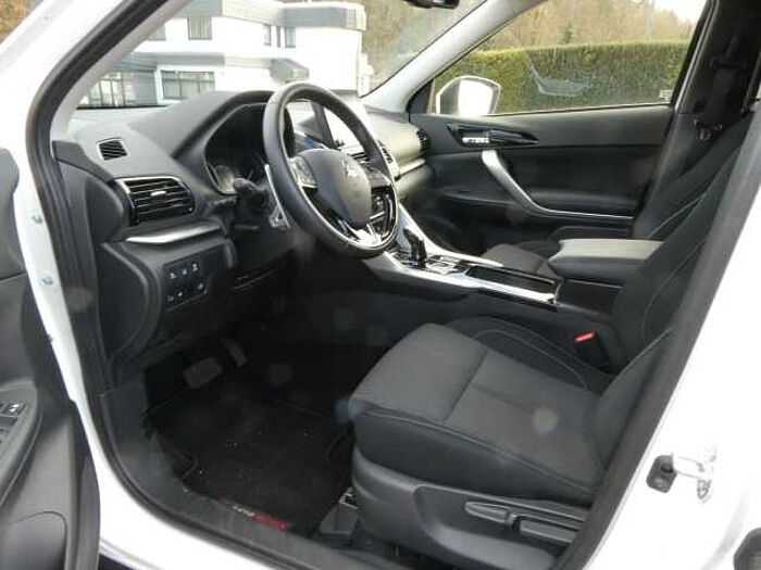 Mitsubishi Eclipse Cross 2.4 PLUG-IN HYBRID 4WD Basis