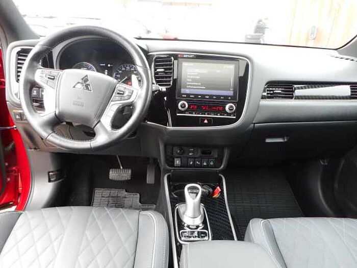 Mitsubishi Outlander PHEV Top 4WD