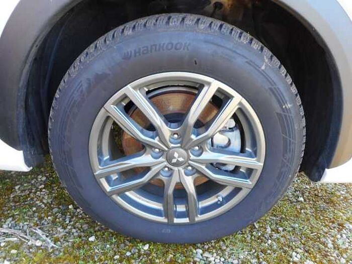 Mitsubishi Eclipse Cross Select Black