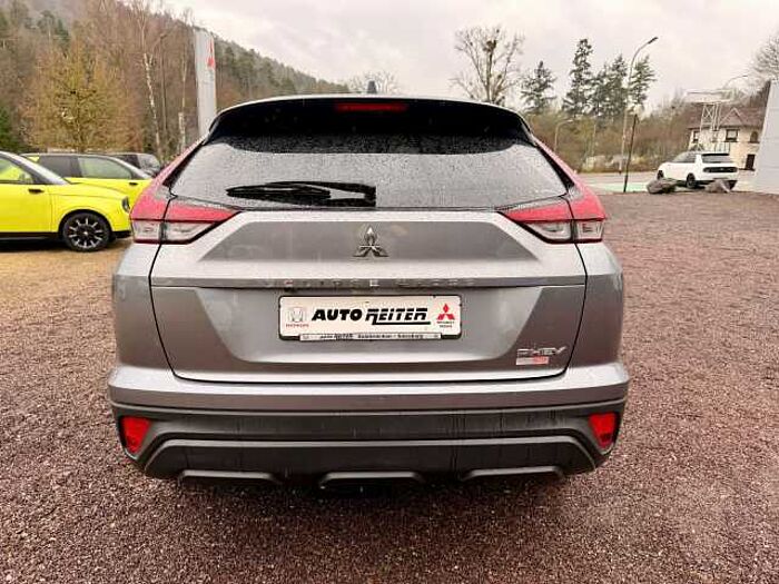 Mitsubishi Eclipse Cross Plug-in Hybrid BASIS 2.4