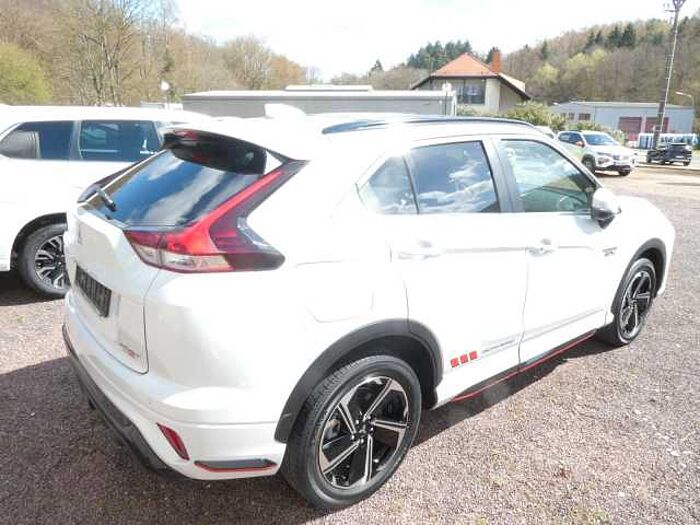 Mitsubishi Eclipse Cross 2.4 PLUG-IN HYBRID 4WD Top