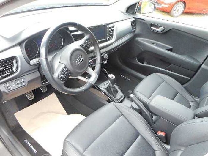 Kia Stonic Platinum Edition