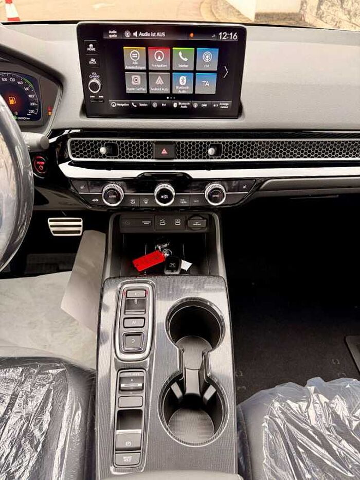Honda Civic 2.0 e: HEV Sport