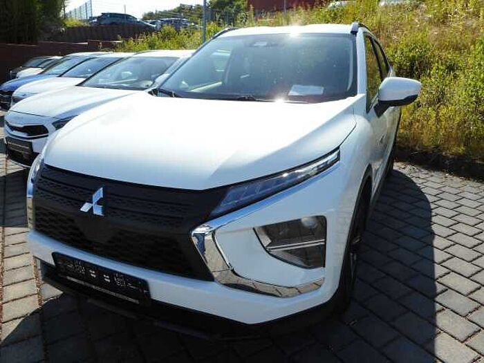 Mitsubishi Eclipse Cross Basis Hybrid 4WD