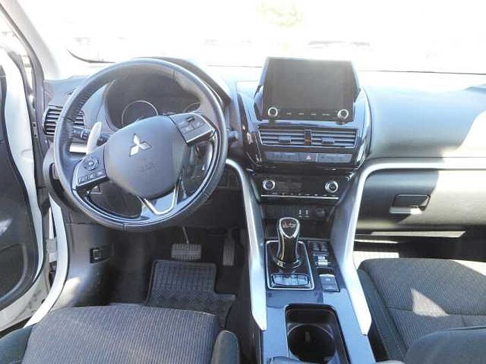 Mitsubishi Eclipse Cross Basis Hybrid 4WD