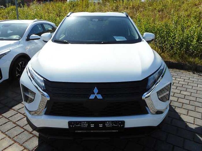 Mitsubishi Eclipse Cross Basis Hybrid 4WD