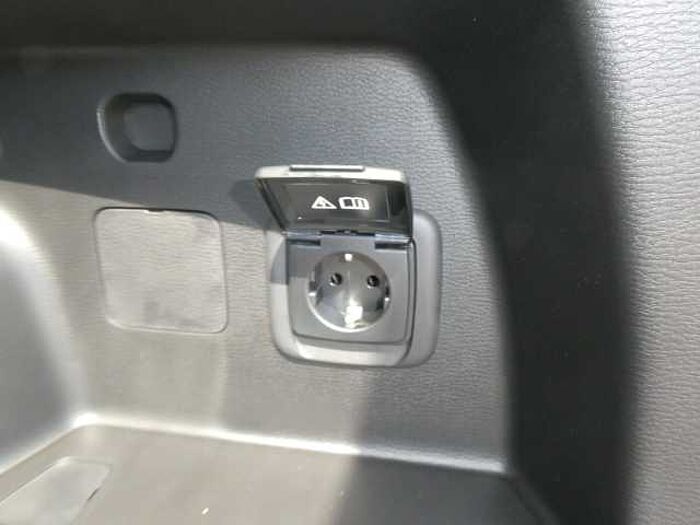 Mitsubishi Outlander 2.4 PHEV 4WD Intro