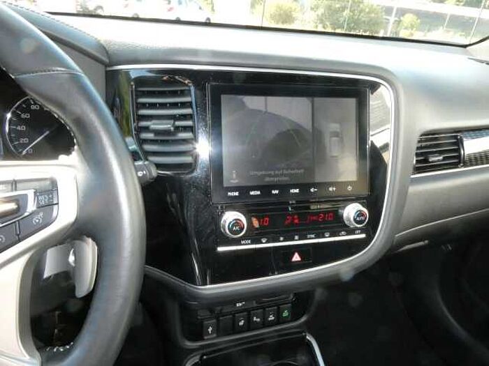Mitsubishi Outlander 2.4 MIVEC PLUG-IN 4WD Plus Spirit